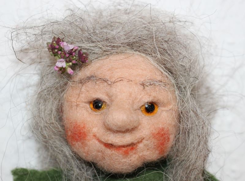 Lotta - gefilzter Wichtel Lotta - gefilzter Wichtel