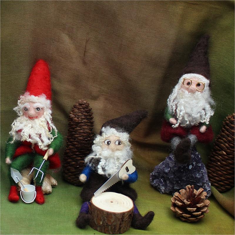 Bastelpackung Weihnachtszwerg in rot-grün T&W