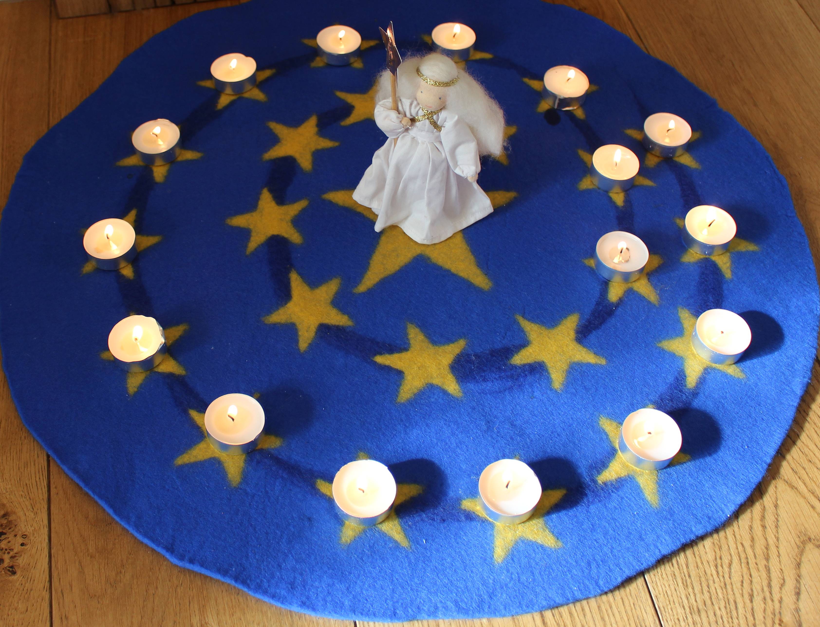 Gefilzte Adventspirale - Adventskalender Gefilzte Adventspirale - Adventskalender
