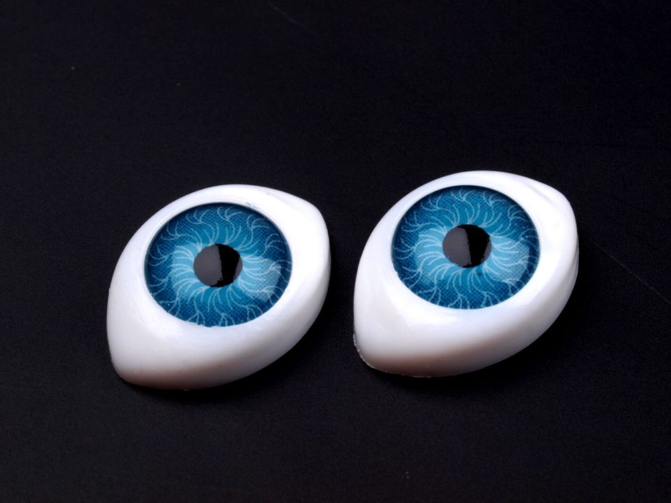 Augen in blau