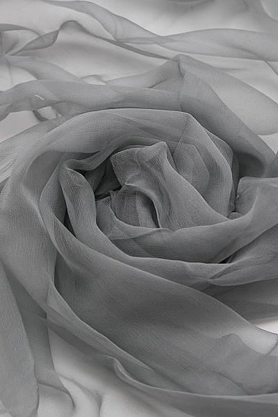 Seidenschal aus Chiffon 180 x 55 cm Grau