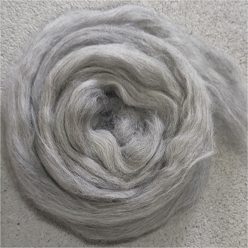 Edles Alpaka in Steingrau 50 g Edles Alpaka in Steingrau 50 g