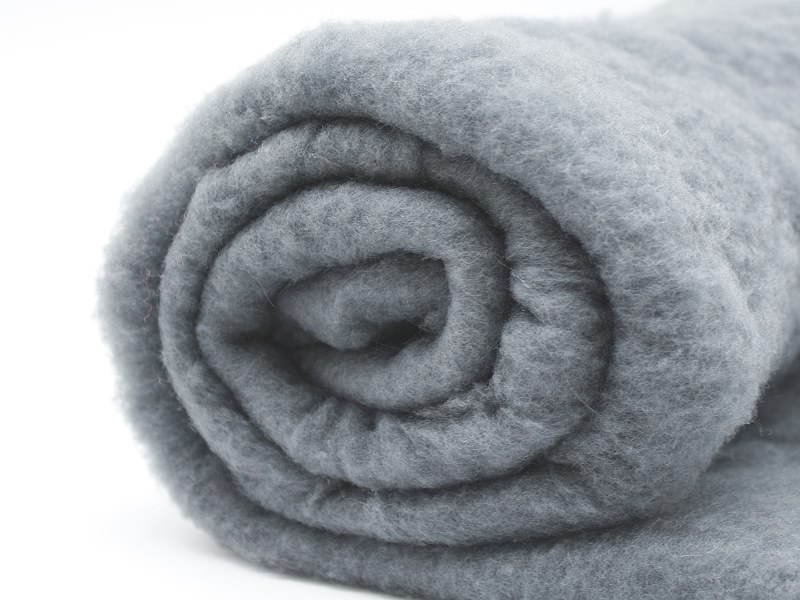 Bunte Märchenwolle / Filzwolle im Vlies Hellgrau Bunte Märchenwolle / Filzwolle im Vlies Hellgrau